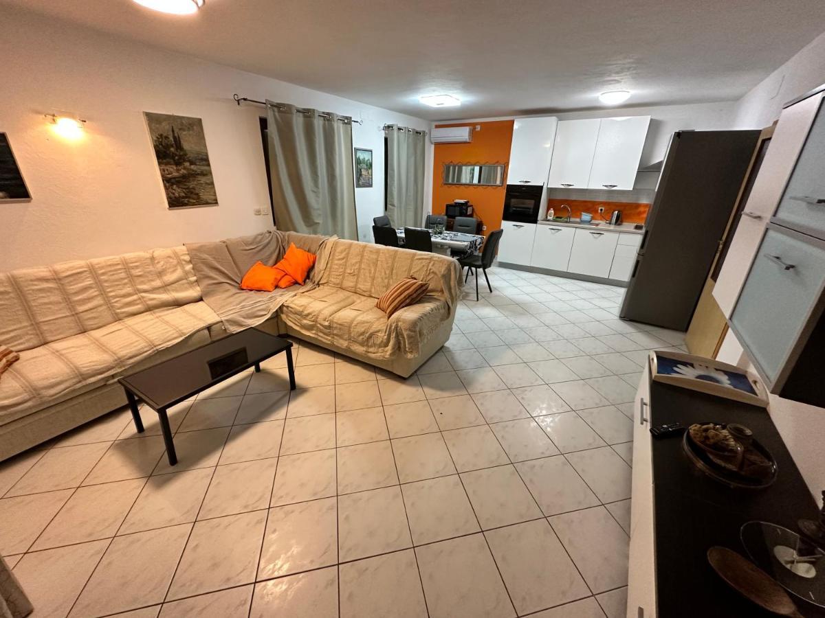 Vila Mazi Крк Екстер'єр фото